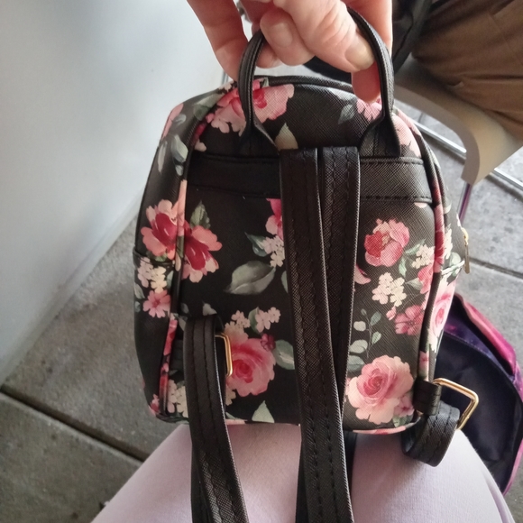 Bag - Picture 2 of 2